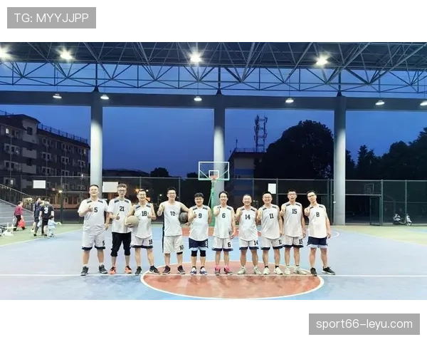 团队协作驱动战术创新，本赛季战术板应用精彩案例引发热议