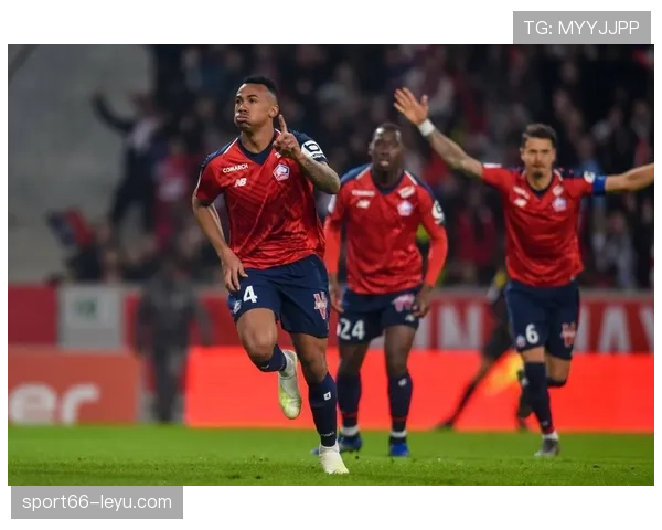 里尔主帅主打攻势足球重塑球队形象，剑指联赛亮眼表现