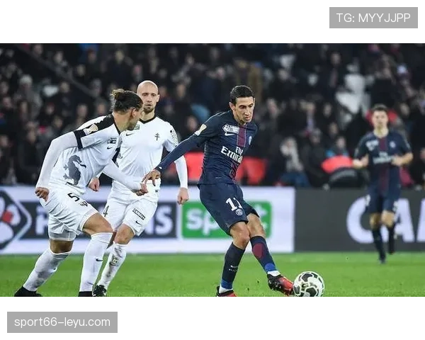 里昂定位球战术革新成效显著，竞争力提升引关注